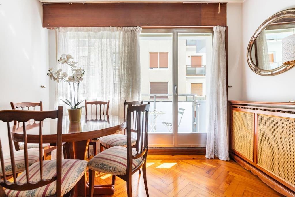 Terraza Playa Y Calle Peatonal Ess03377 산세바스티안 외부 사진