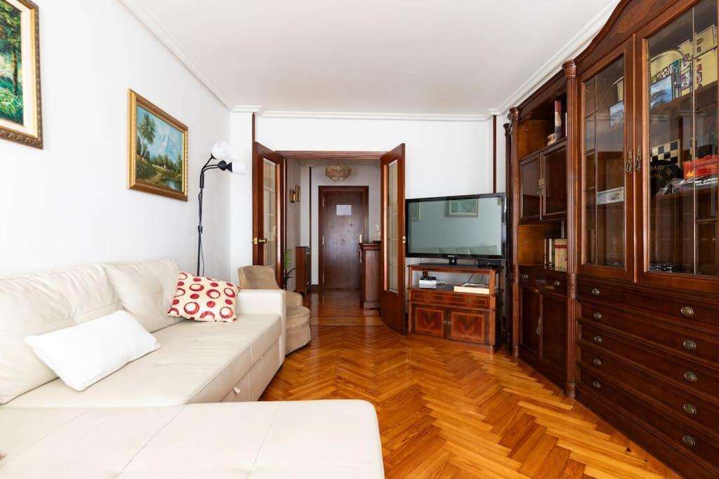 Terraza Playa Y Calle Peatonal Ess03377 산세바스티안 외부 사진