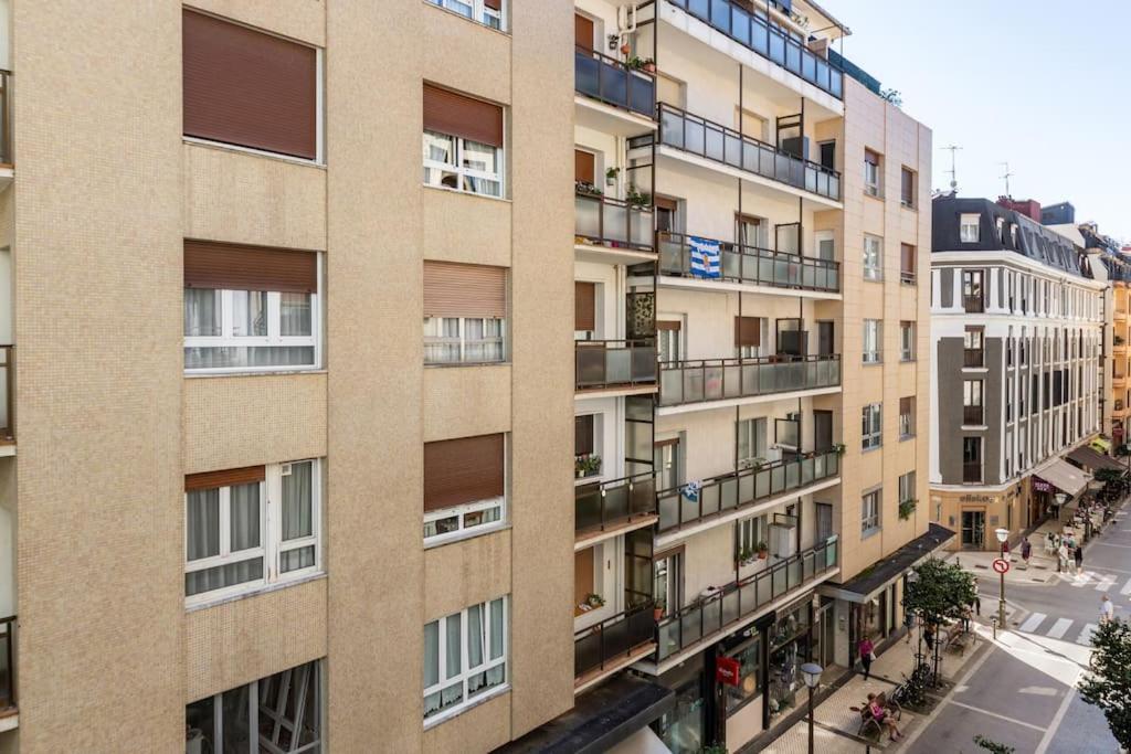 Terraza Playa Y Calle Peatonal Ess03377 산세바스티안 외부 사진